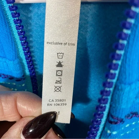 Lululemon Scuba Hoodie -Turquoise Blue Logo Hooded - Size 10 - Next to new - Picture 4 of 7